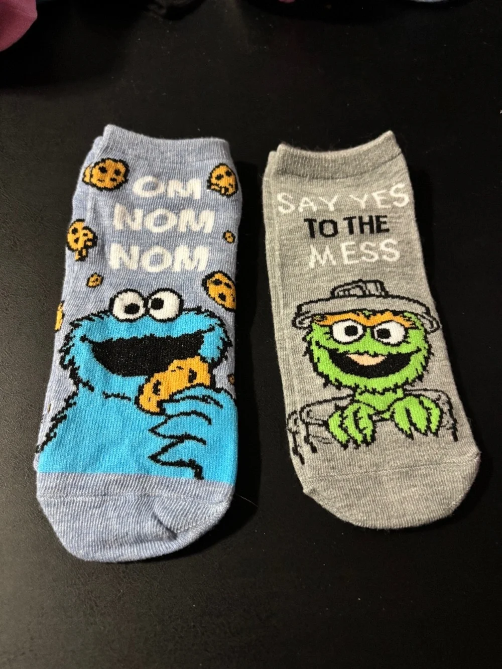 Cookie Monster/ Oscar the grouch socks